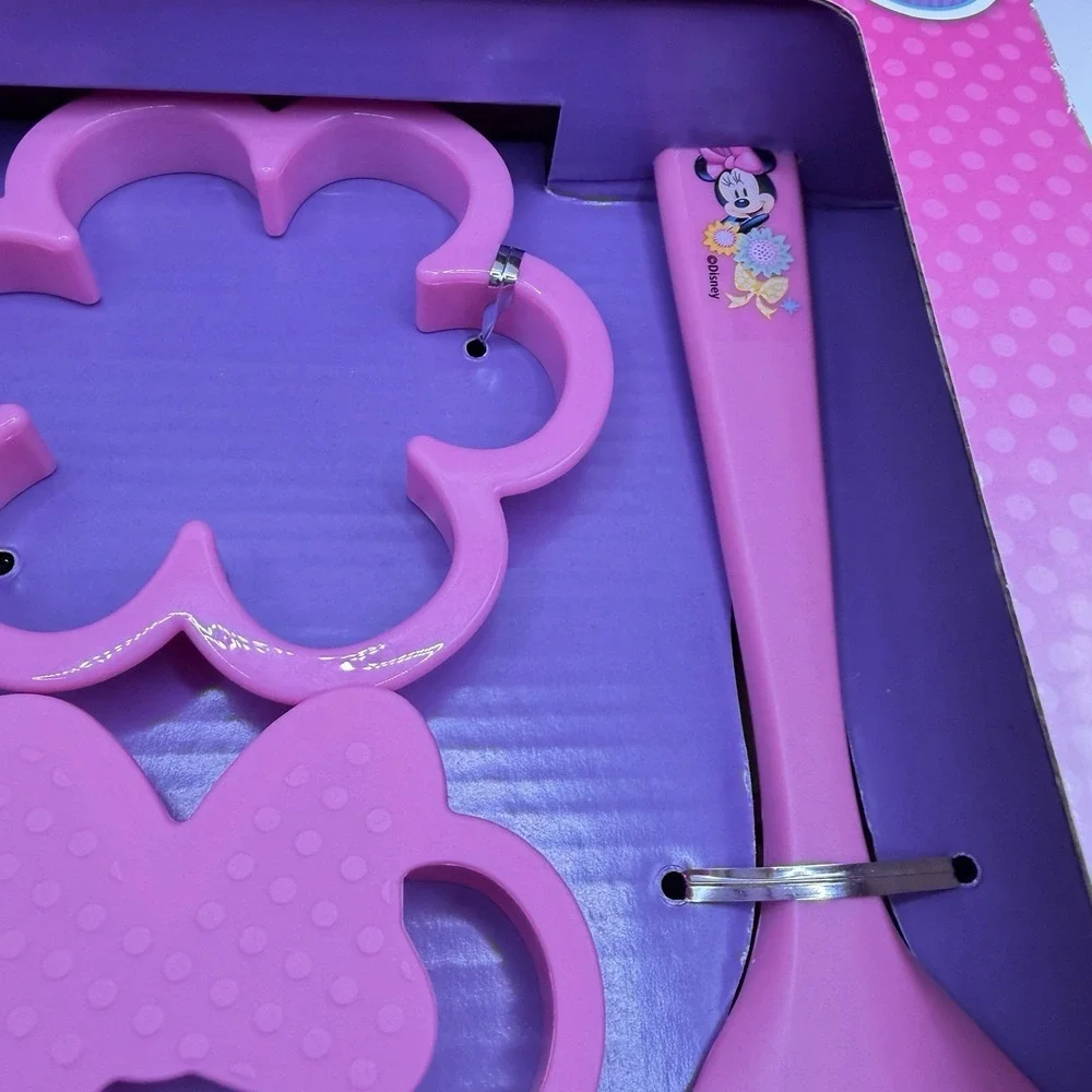 Disney Let's Make Cookies Kids Activity Set by‎ Zac NIB Minnie Mouse Baking Set